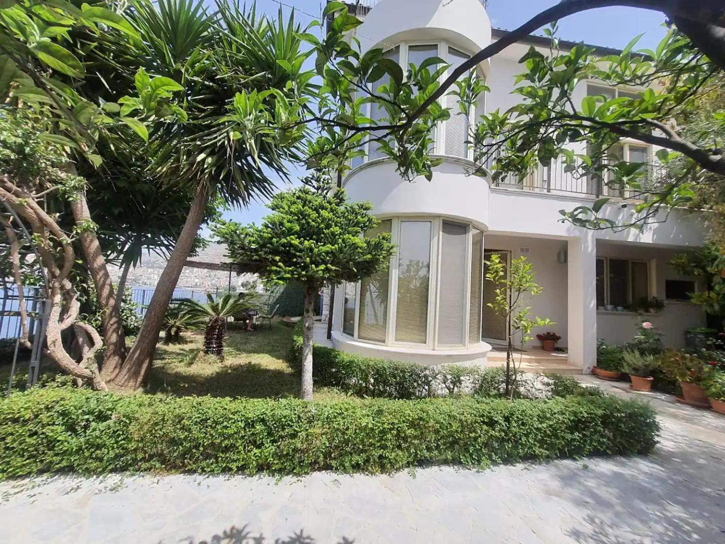 Aphrodite Direct Access To Beach * Saranda