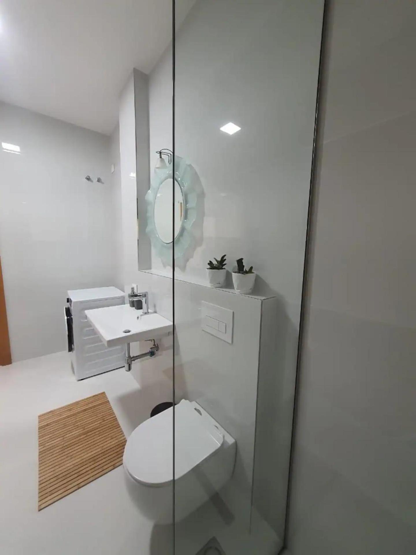Aphrodite Direct Access To Beach Villa