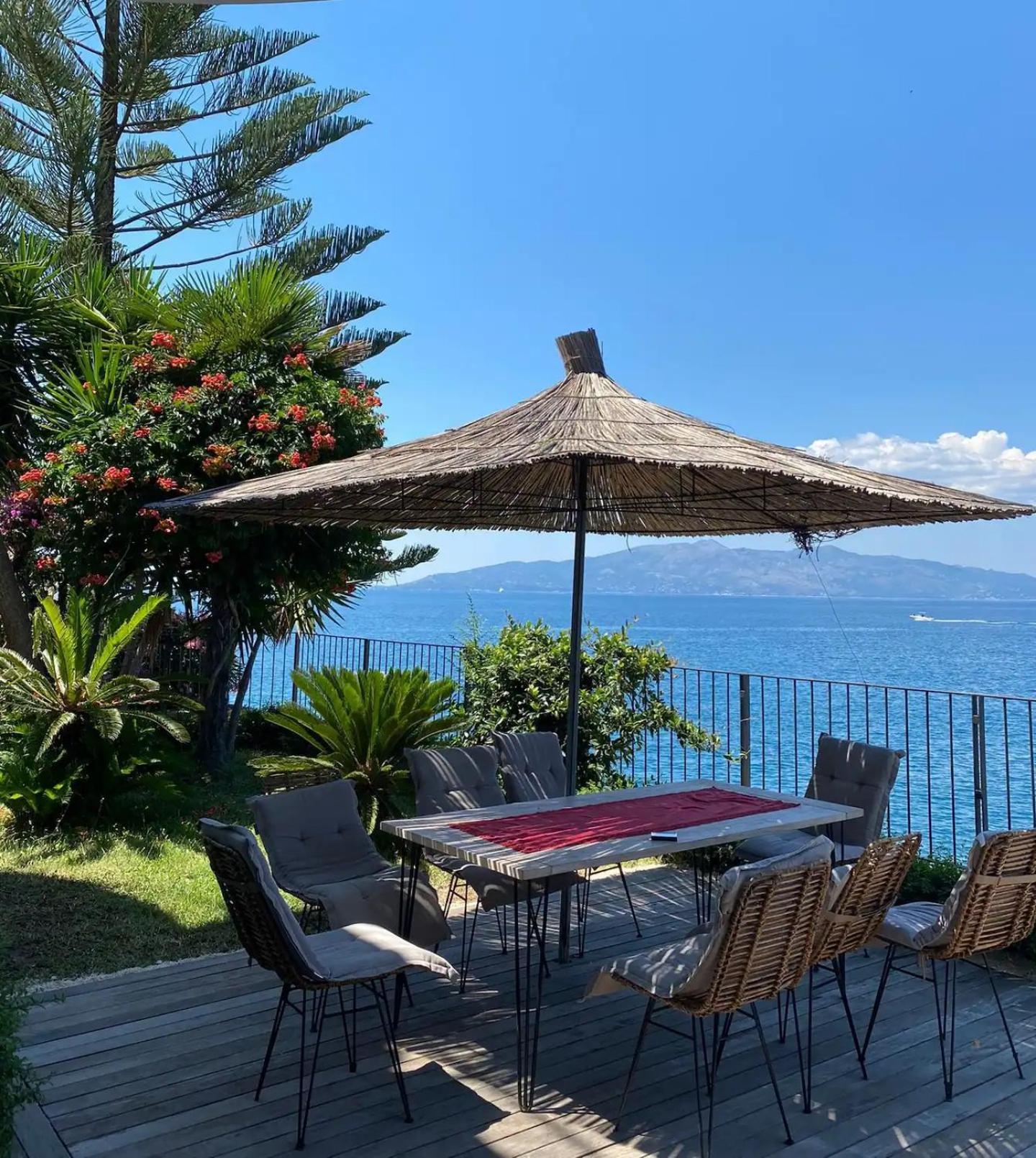Villaer Aphrodite Direct Access To Beach Sarandë